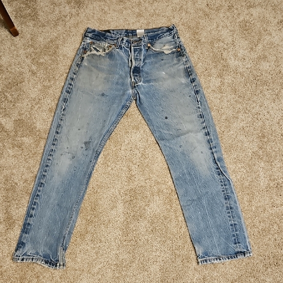 Vintage Mens Levi's Blue Denim Jeans with Leather Patch - Picture 4 of 5